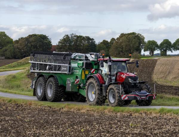 Samson Agro e Vredestein Tyres collaborano per un innovativo test degli pneumatici per autocisterne